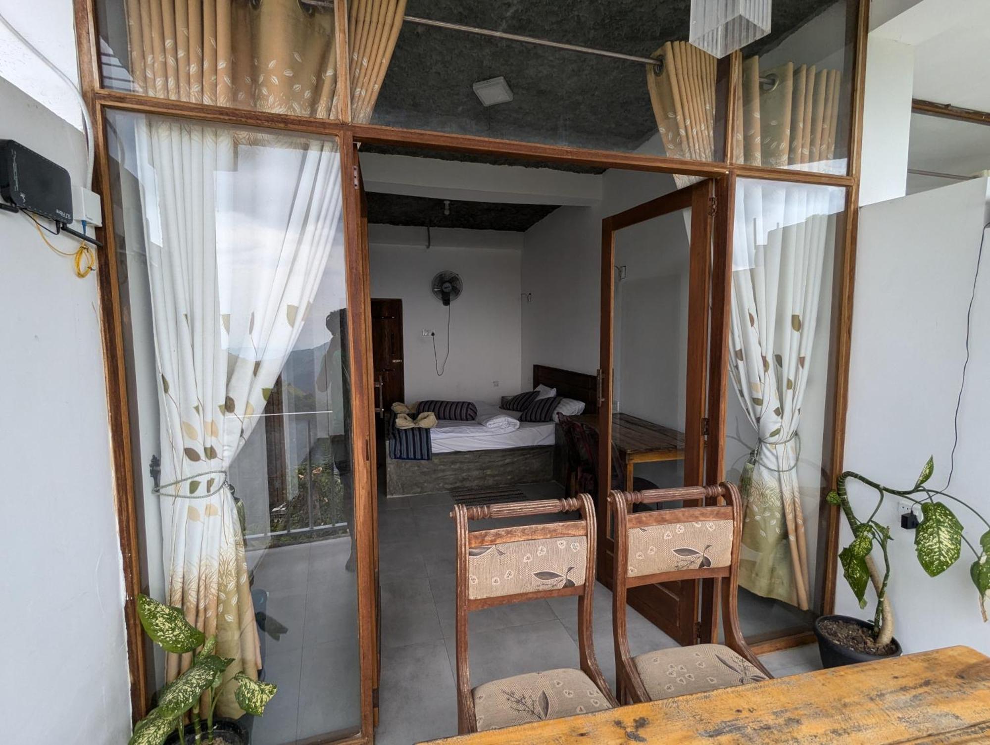 Rock Paradise Homestay Элла Экстерьер фото